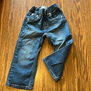 Kids Levi’s 526 Regular jeans. Size 24M. Clasp and zipper closure.